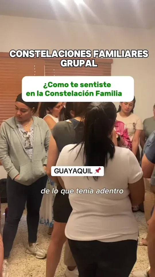 Participantes del taller de constelaciones familiares compartiendo cómo se sintieron